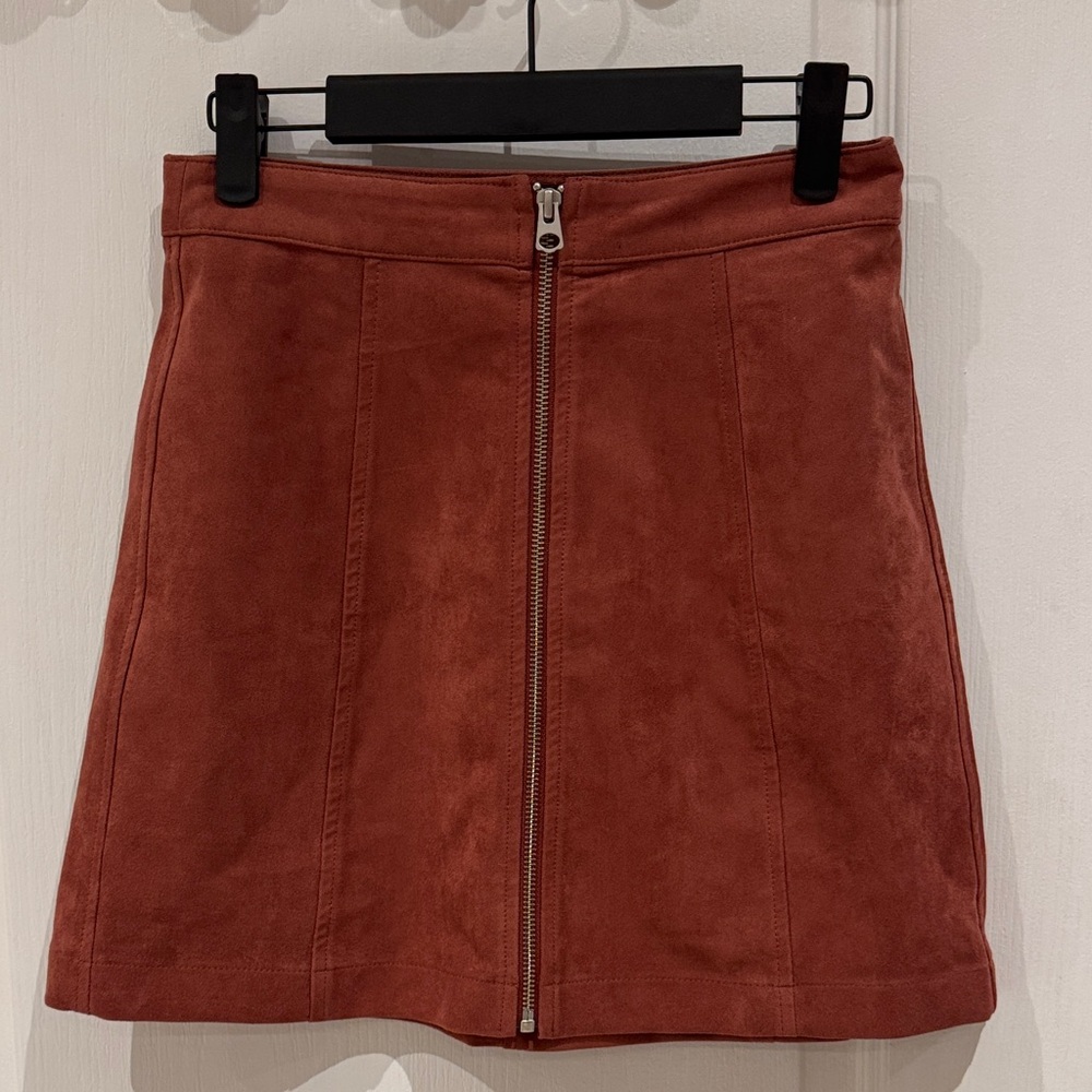 Aritzia Wilfred Free Suede Zip Mini Skirt